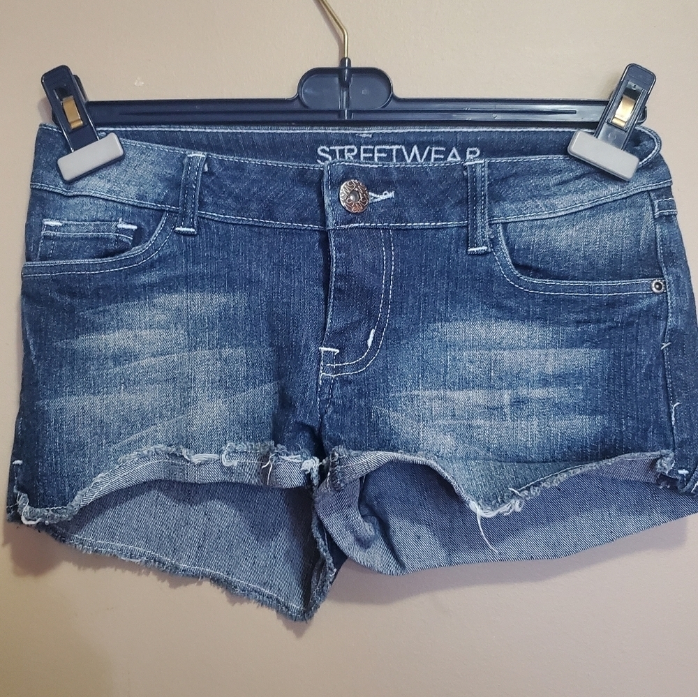 Streetwear society shorts size 3